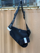 Load image into Gallery viewer, YAGYA Riding belt bag
