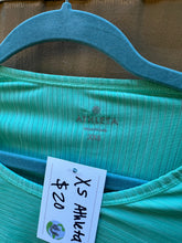 Load image into Gallery viewer, Athleta shirt
