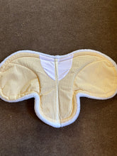 Load image into Gallery viewer, Equifit T-Form hunter pad
