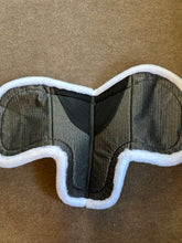 Load image into Gallery viewer, Ecogold forward flap hunter pad

